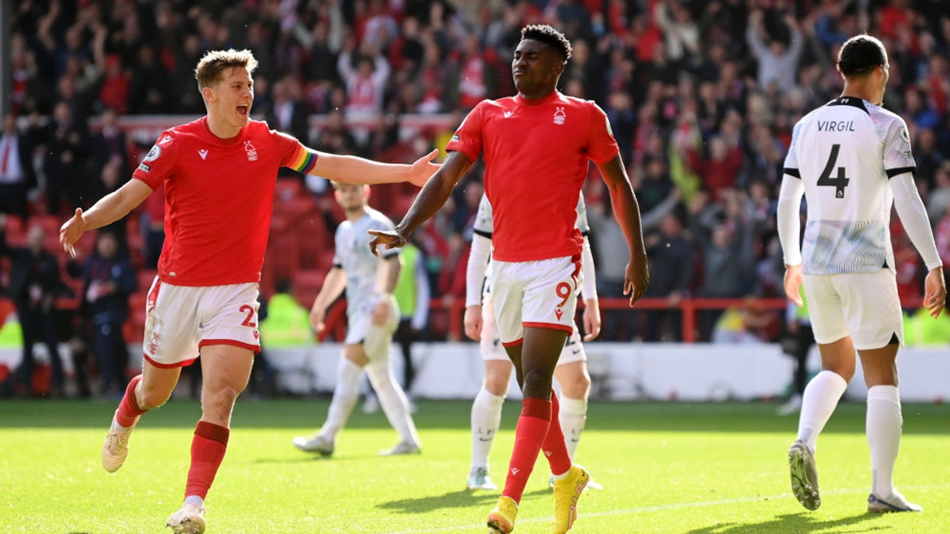 的队内互动 的队内互动